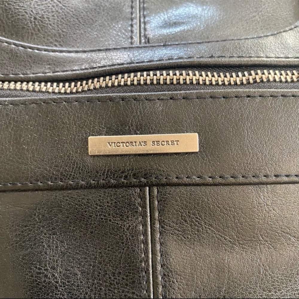 Victoria Secret Black Leather Duffle Weekend Bag some discoloration near zipper
